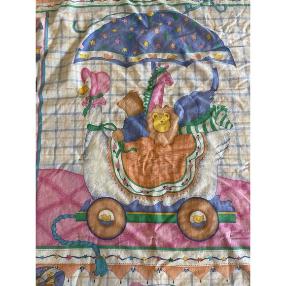 Vintage Baby Quilt Comforter Handmade Tied Quilt Zoo Animals 44x38 - Picture 2 of 11